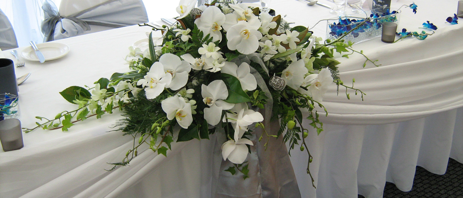 Düğün Masa Çiçek Süslemesi